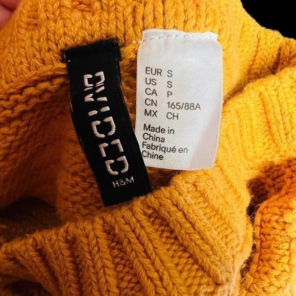DIVIDED H&M Lagenlook Mustard Gold Oversized Sweater Acrylic Small - Picture 4 of 5